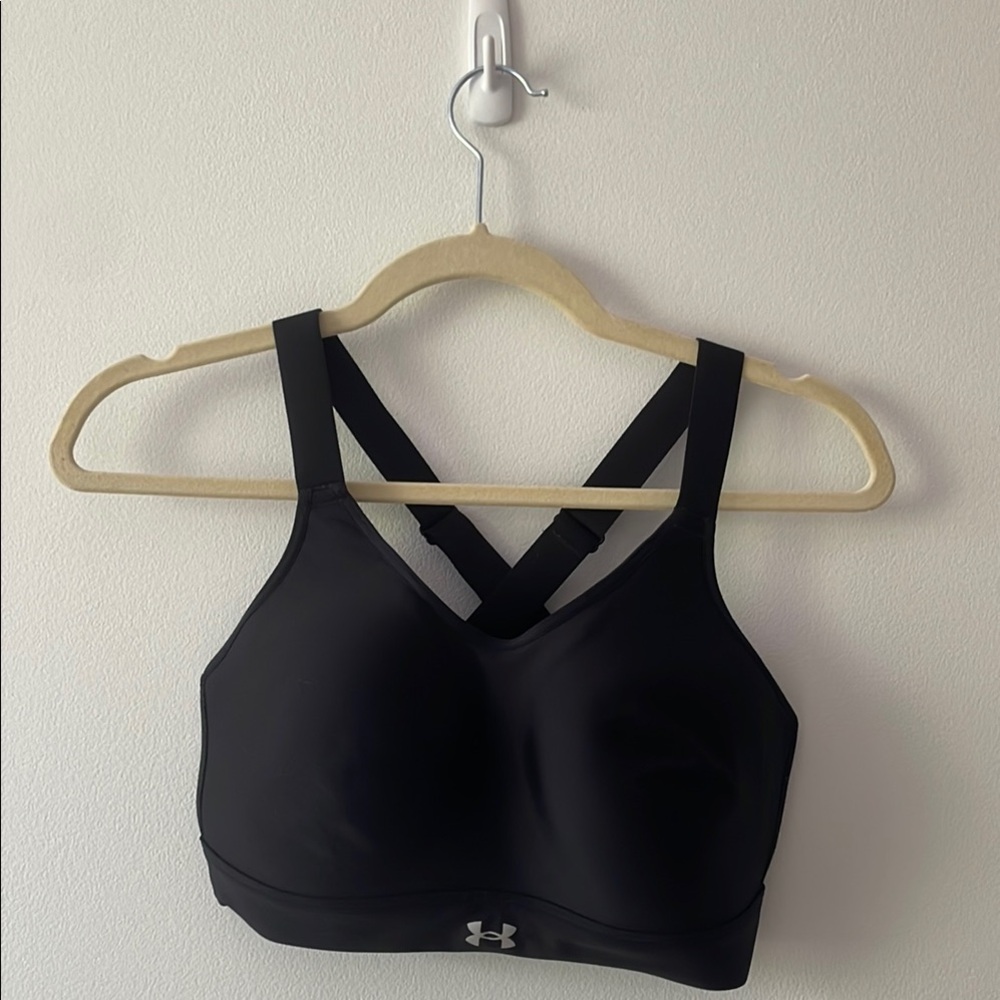 Under Armour Black Sports Bra Racerback Design